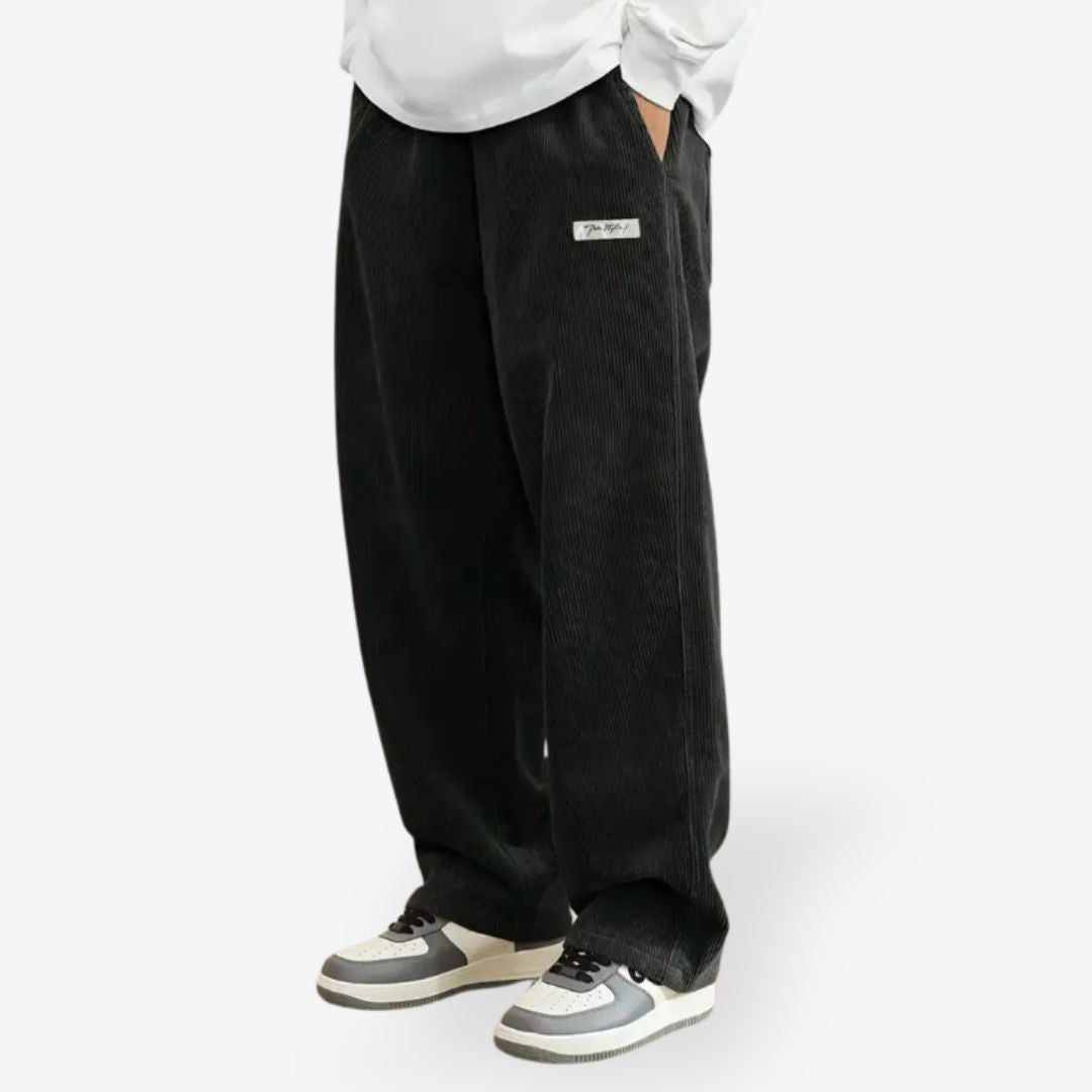Relaxed vintage-style corduroy trousers for men -4