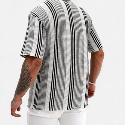 Button-front shirt for warm days for men | Elias