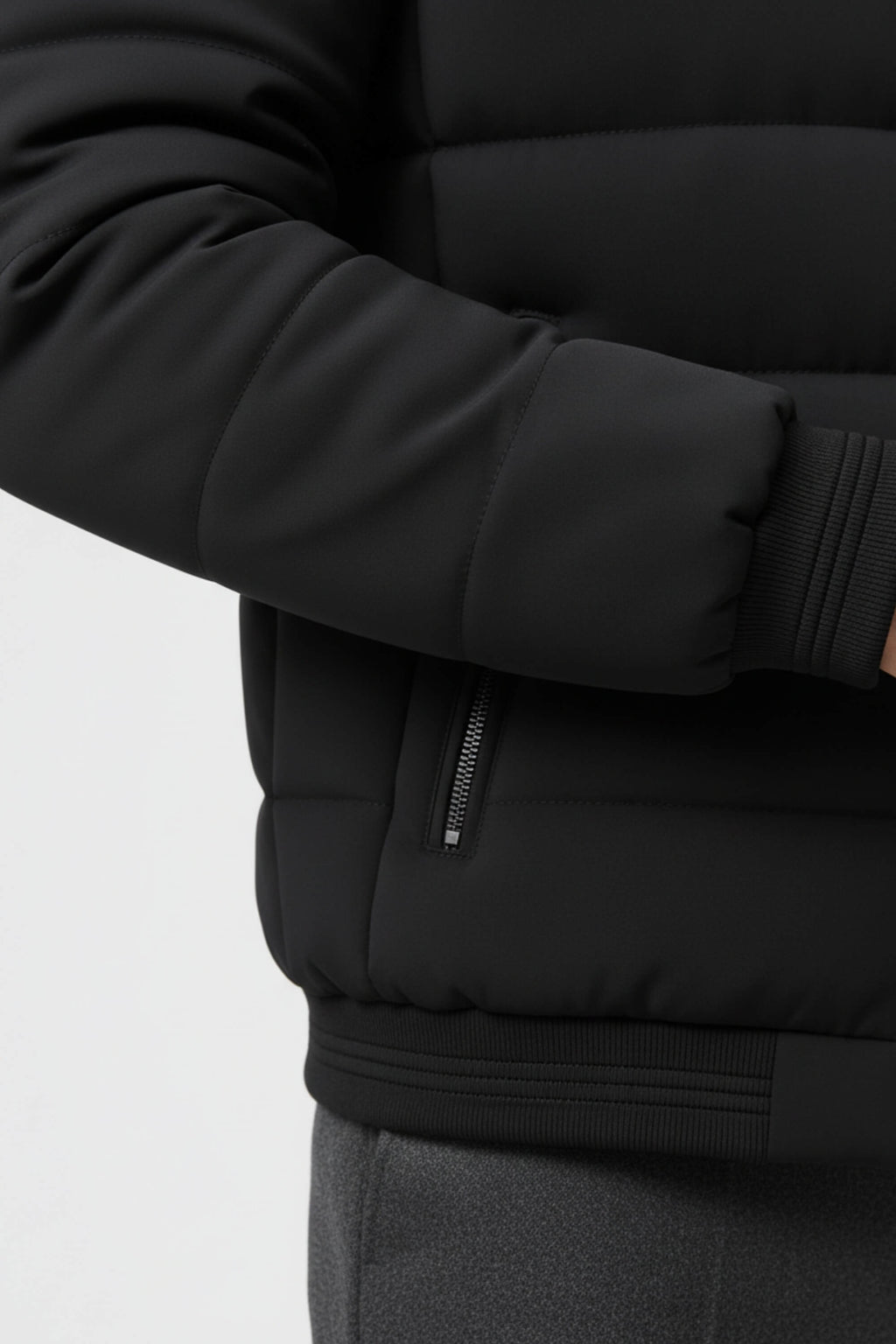 Stand-collar puffer jacket with zippered pockets for men | Caurelle